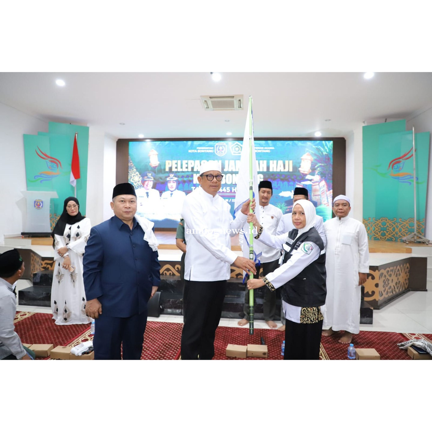 Wali Kota Bontang Lepas 152 Jemaah Haji Tahun 2024