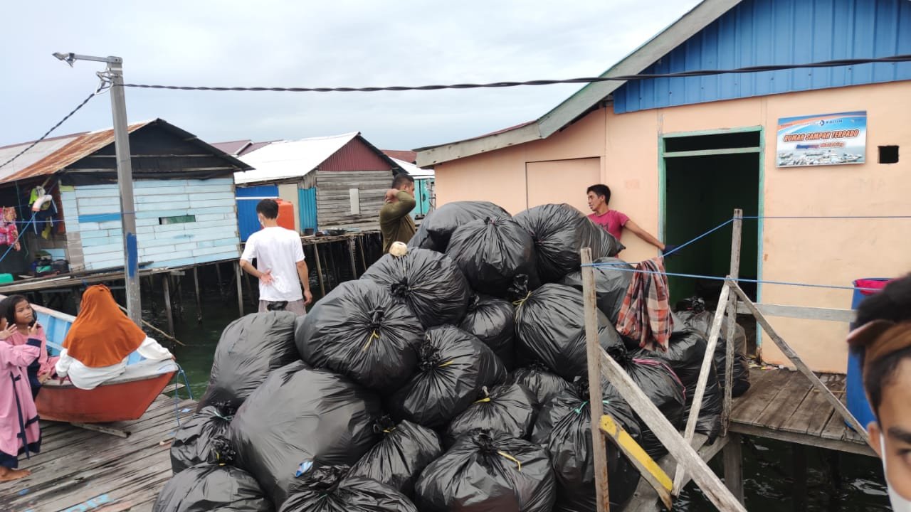 Jaga Kebersihan Pulau Malahing, DLH Siapkan TPS dan TPA