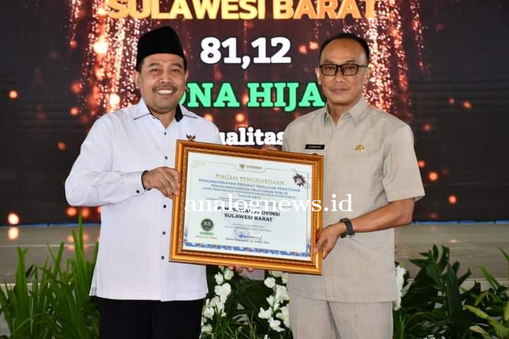 Penilaian Kepatuhan Kategori Hijau, Pemprov Sulbar Terima Penghargaan dari Ombudsman RI