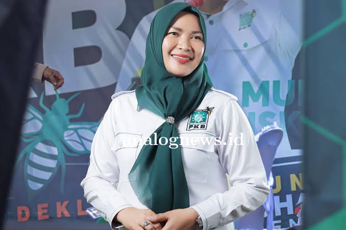 Menginspirasi Keterwakilan Perempuan, Yenni Eviliana Jabat Wakil Ketua DPRD Kaltim