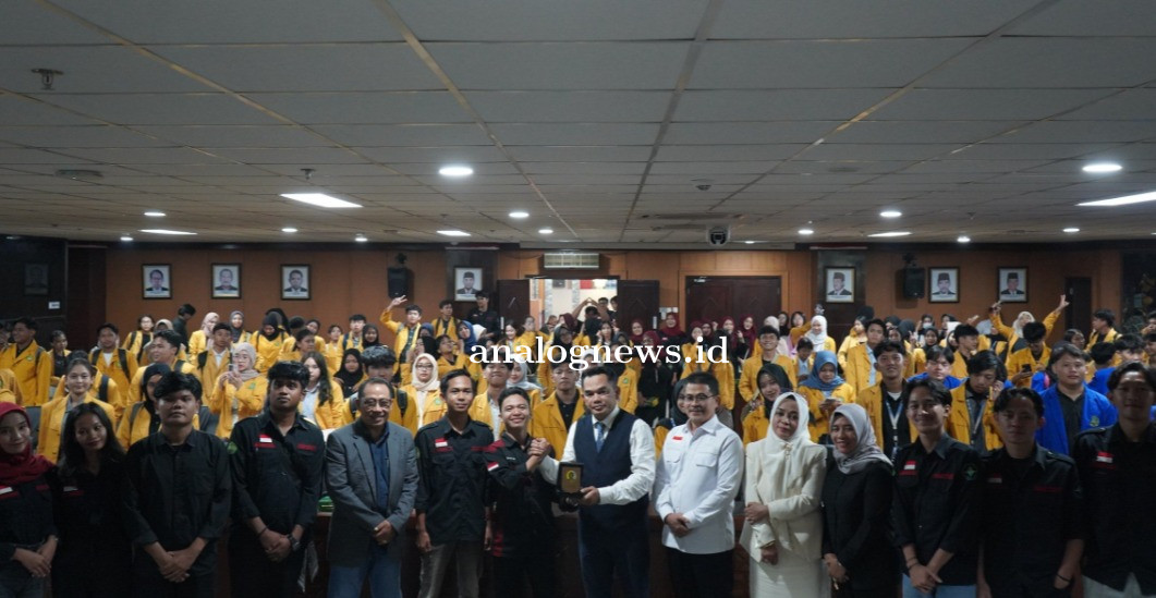 Mahasiswa Unmul & Widya Gama Belajar Politik di DPRD Kaltim