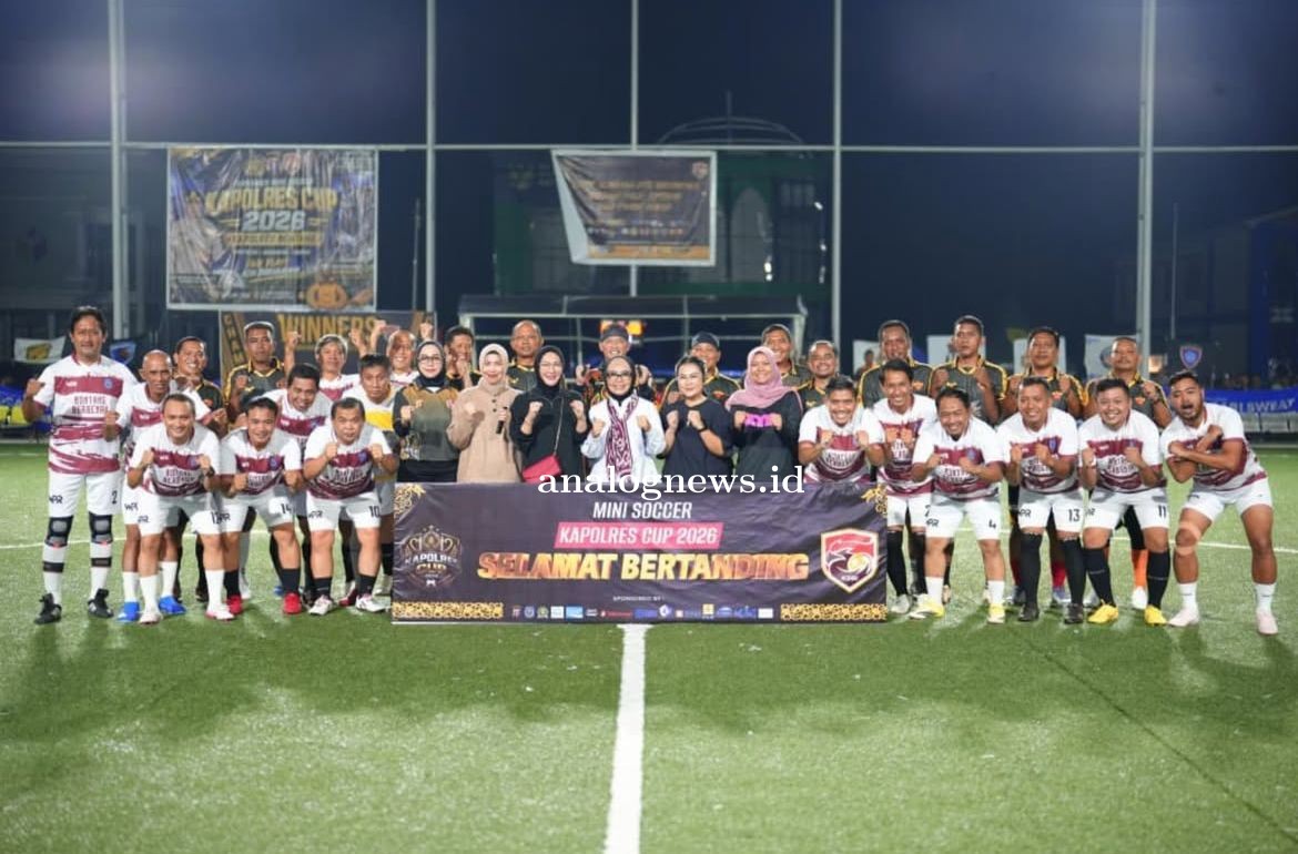 Pertandingan Usai, Wali Kota Bontang Tutup Turnamen Minisoccer Kapolres Cup 2026