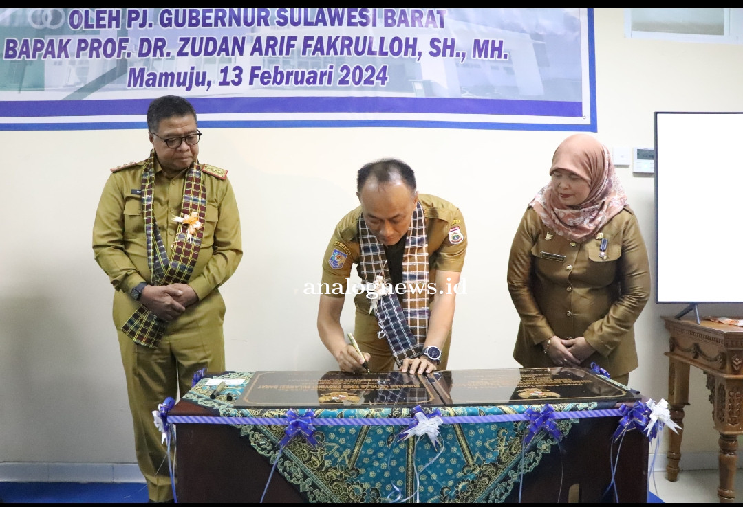 Pj Gubernur Sulbar, Prof Zudan Resmikan Layanan Katerisasi Jantung dan Batu Ginjal di RSUD Sulbar