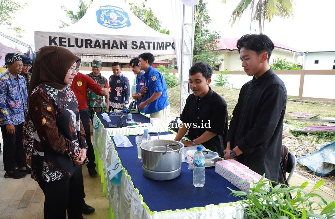 Lomba Teknologi Tepat Guna dan Kreasi Empek-Empek Semarak di Kelurahan Satimpo