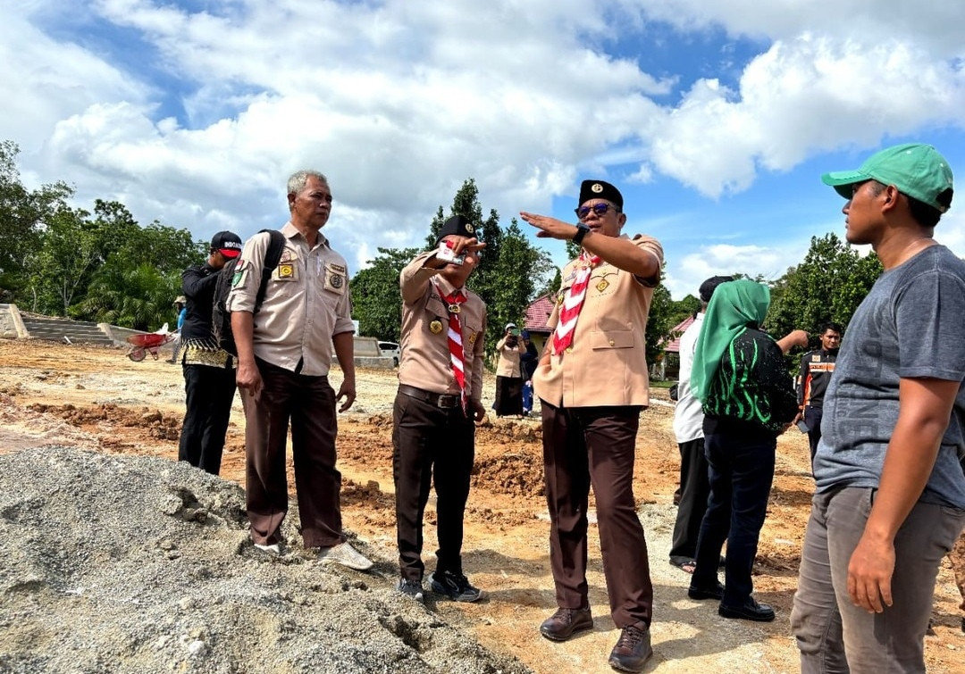 Wali Kota Bontang Tinjau Lokasi Bumi Perkemahan untuk Peringatan Hari Pramuka ke-63